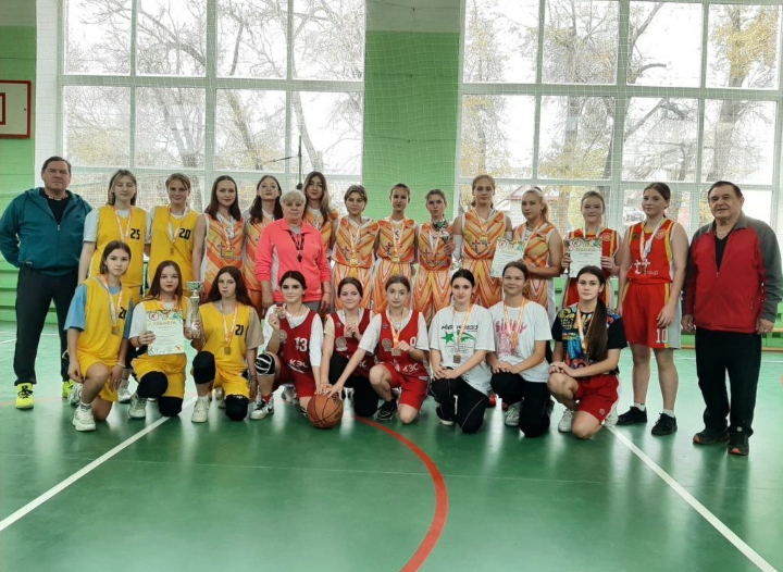 В Вольске завершился городской этап чемпионата по баскетболу