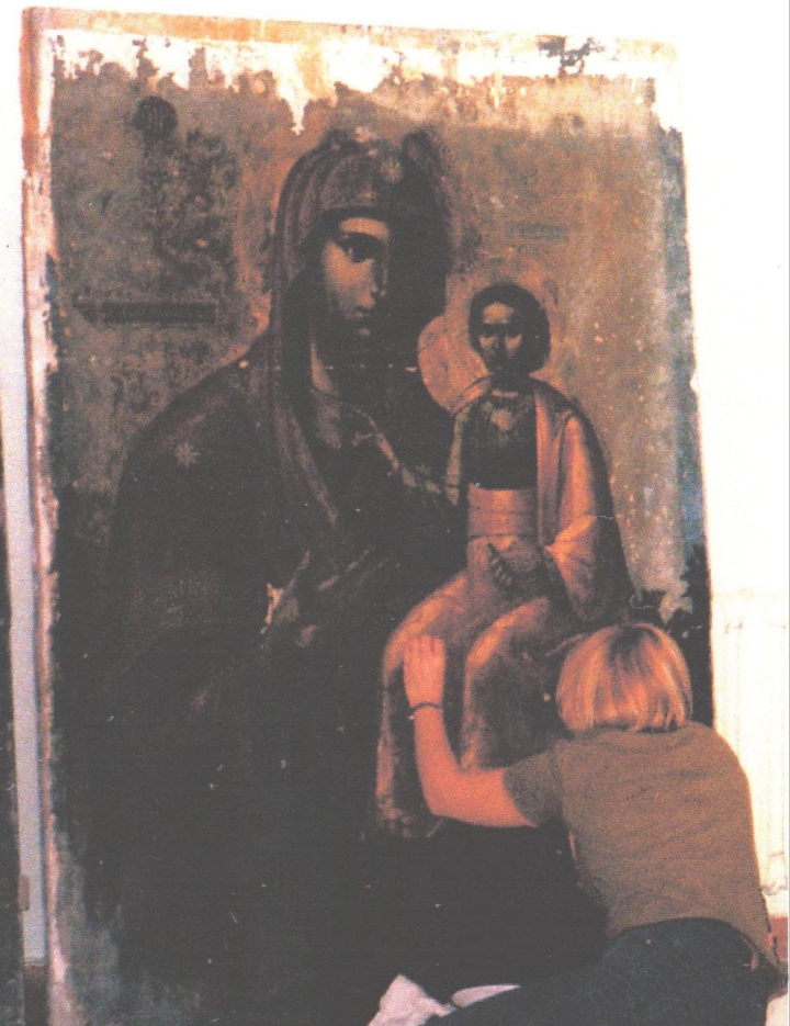 икона "Богоматерь Иверская" из собрания Всесоюзного музея изобразительных искусств отправлена на реставрацию