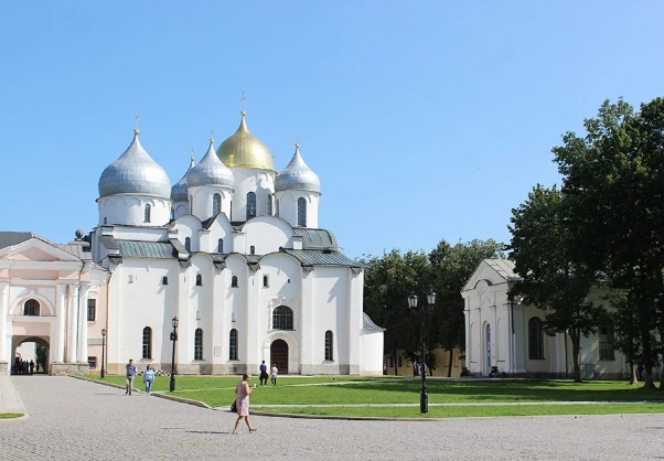 Куда съездить в России на длинные выходные: 10 направлений